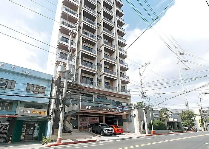 ホテル Reddoorz @ Bez Tower And Residences San Juan マニラ市