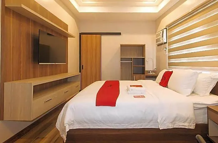 ホテル Reddoorz @ Bez Tower And Residences San Juan マニラ市